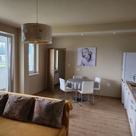 Apartman Greenside Michalovce Zewnętrze zdjęcie